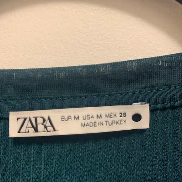 Emerald Pleated Zara Blouse- Medium - Picture 2 of 2